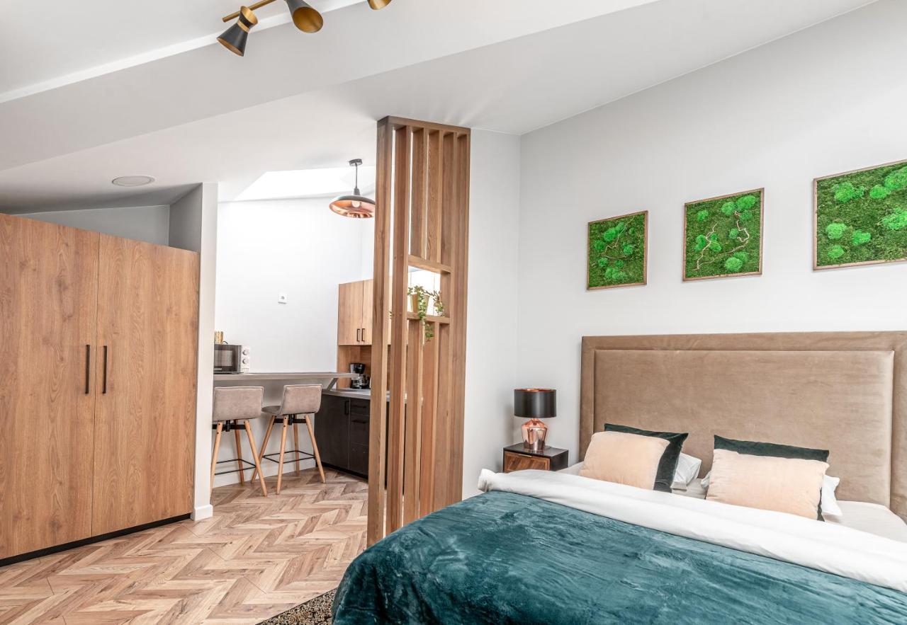 Sun Lighted Cathedral Square Studio Appartement Vilnius Buitenkant foto