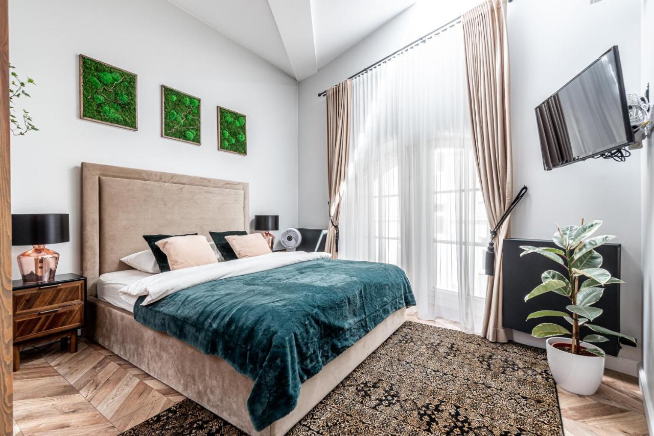 Sun Lighted Cathedral Square Studio Appartement Vilnius Buitenkant foto
