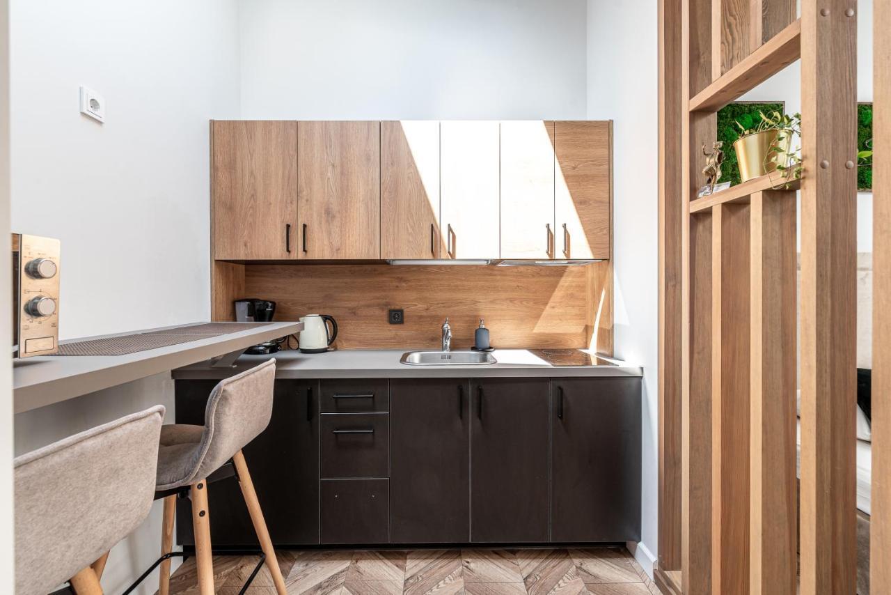Sun Lighted Cathedral Square Studio Appartement Vilnius Buitenkant foto