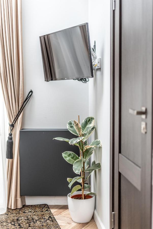 Sun Lighted Cathedral Square Studio Appartement Vilnius Buitenkant foto