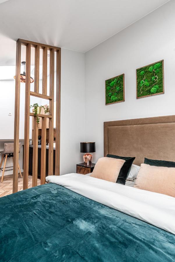 Sun Lighted Cathedral Square Studio Appartement Vilnius Buitenkant foto